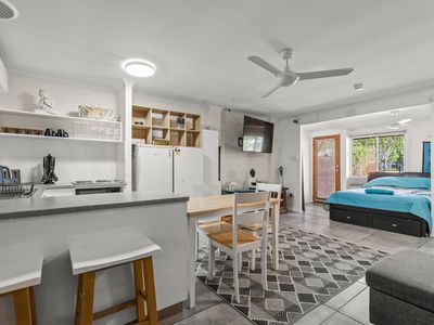 176 / 122 Port Drive, Minyirr