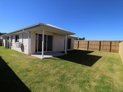 8 Alexander Pl, Gleneagle