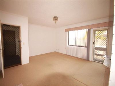 4 / 38 Flora Street, Roselands