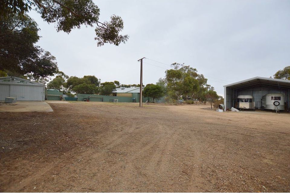 17060 Karoonda Highway, Murray Bridge East CE Property Group