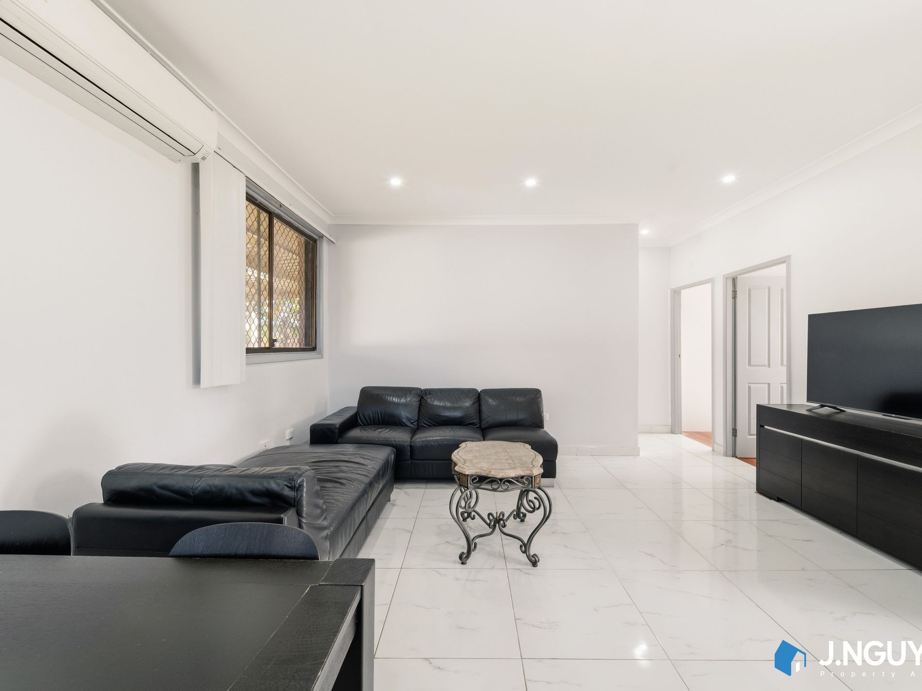 14 Kambala Crescent, Fairfield West