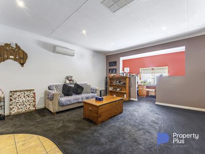 9-11 Clare Avenue, Lockington