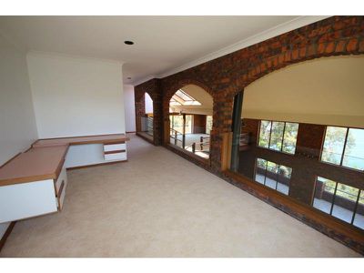 371 Princes Highway, Eden