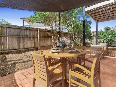 10 / 1158 Cavendish Road, Mount Gravatt East