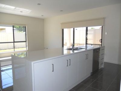 15B Queens Court, Mount Gambier