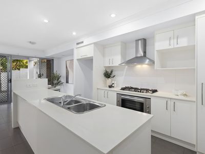 8 Worchester Crescent, Wakerley