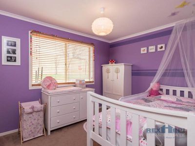 32 Manatoka Crescent, Hampton Park