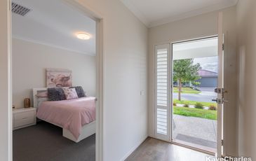 5 Leeson Street, Officer South