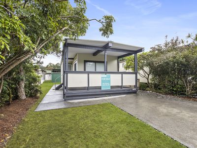 4 Woodrow Place, Figtree