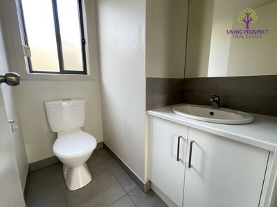 1 / 5 Equine Court, Tarneit