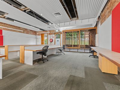 106-108 Bowen Street, Spring Hill