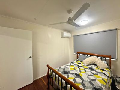 12 Brock Crescent, Dysart