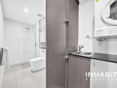 2004 / 105 Stirling Street, Perth