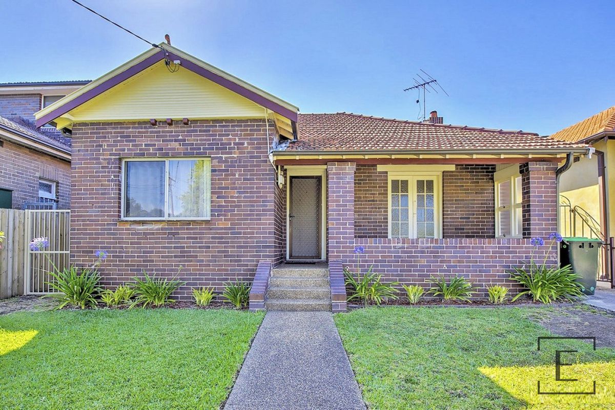 15 Beaconsfield Avenue, Concord