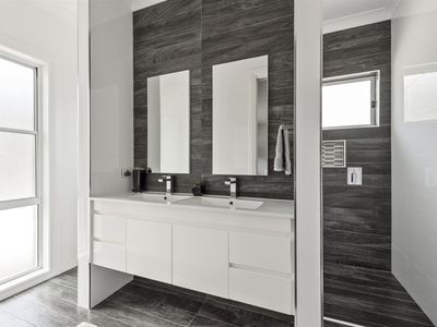 3 Rose Gum Avenue, Ulladulla