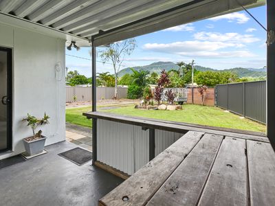 9 CONLAN CLOSE, Manoora