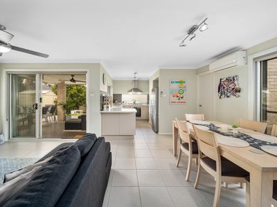 29 Pacific Palms Circuit, Carnes Hill