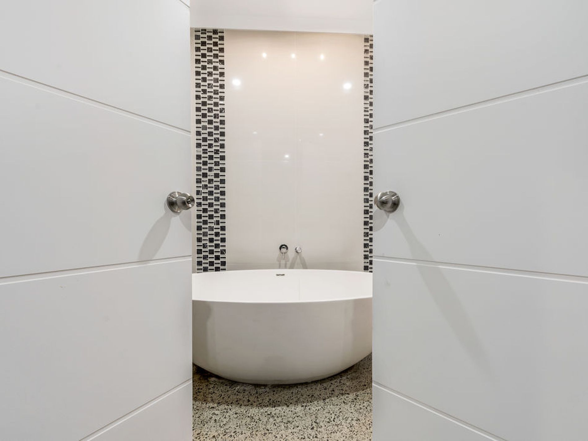 16 Tinsel Street, Yanchep