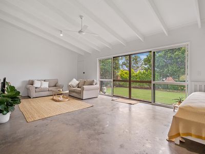 12 Cotswold Court, Rochedale South