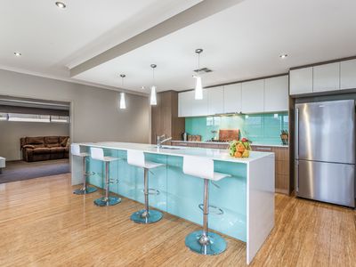 11 Januk Turn, South Guildford