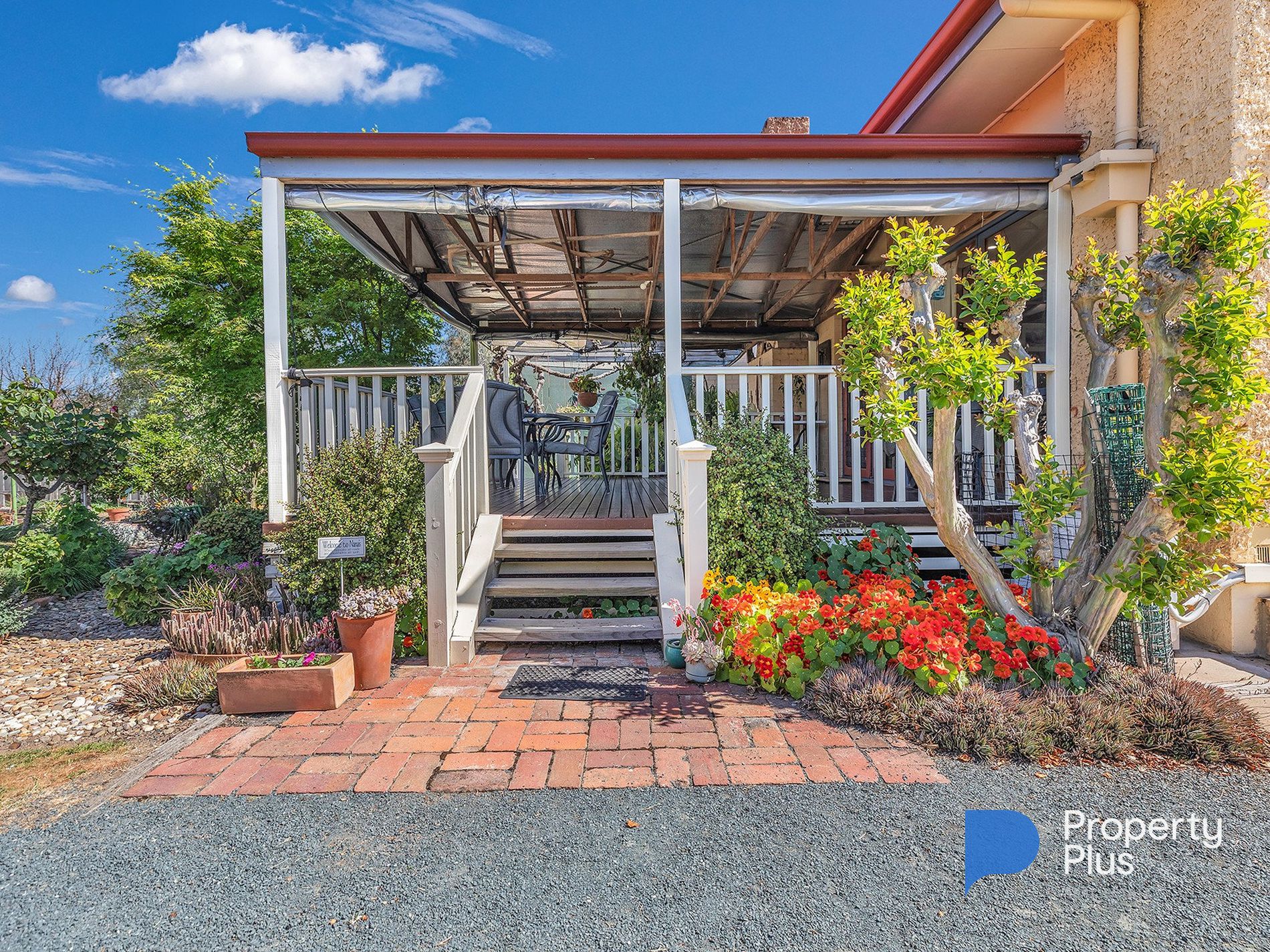 21 MacKay Street, Rochester