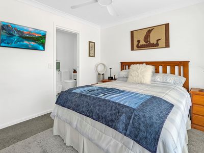 6 Yellowfin Close, Narooma