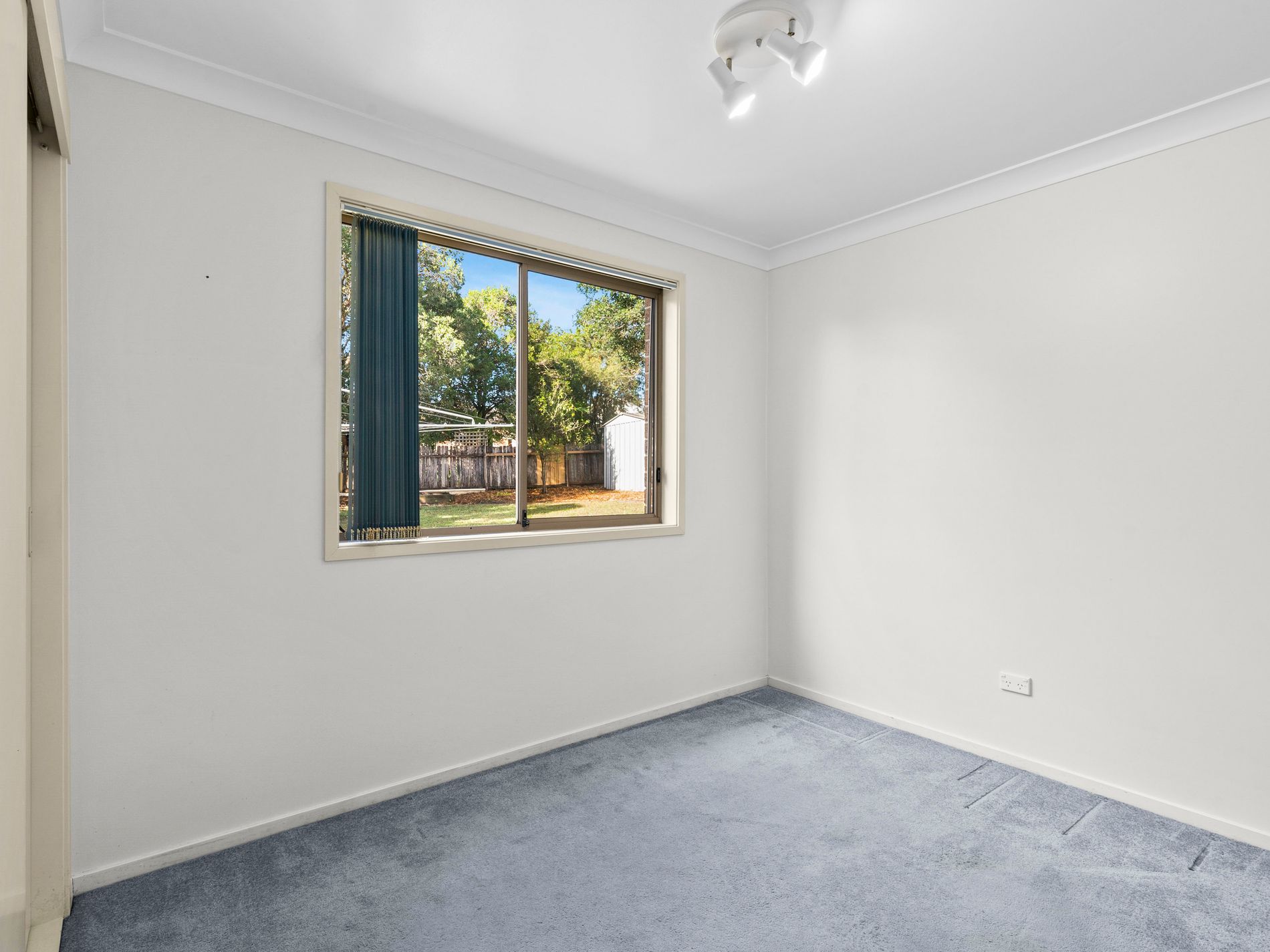 12 Peppermint Drive, Worrigee