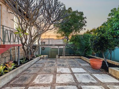 128 Hale Road, Wembley Downs