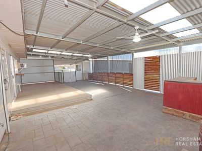 17 Howard Street, Horsham