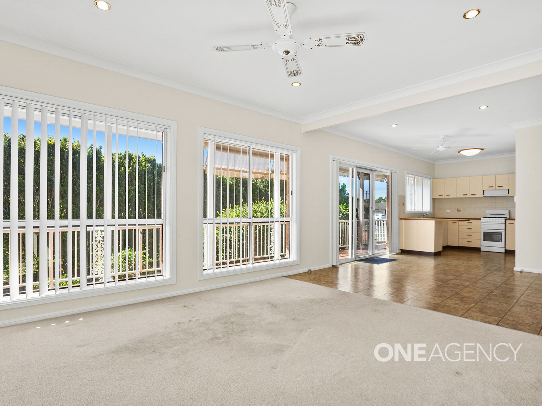 1 / 92 Tongarra Road, Albion Park