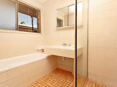 8 Amarina Avenue, Mooloolaba