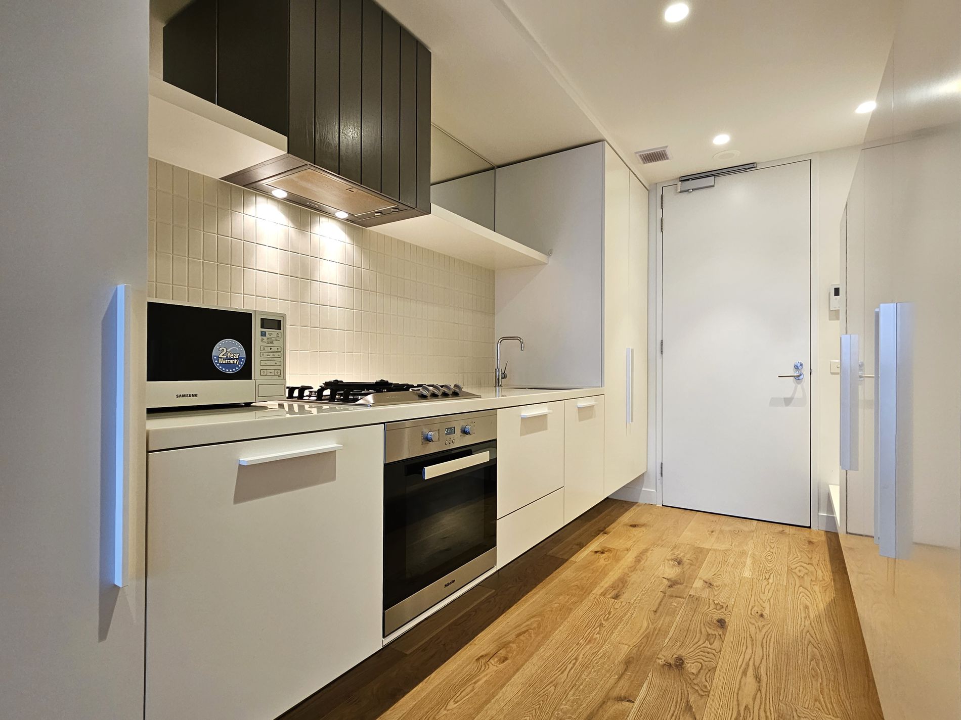 1710 / 35 Albert Road, Melbourne