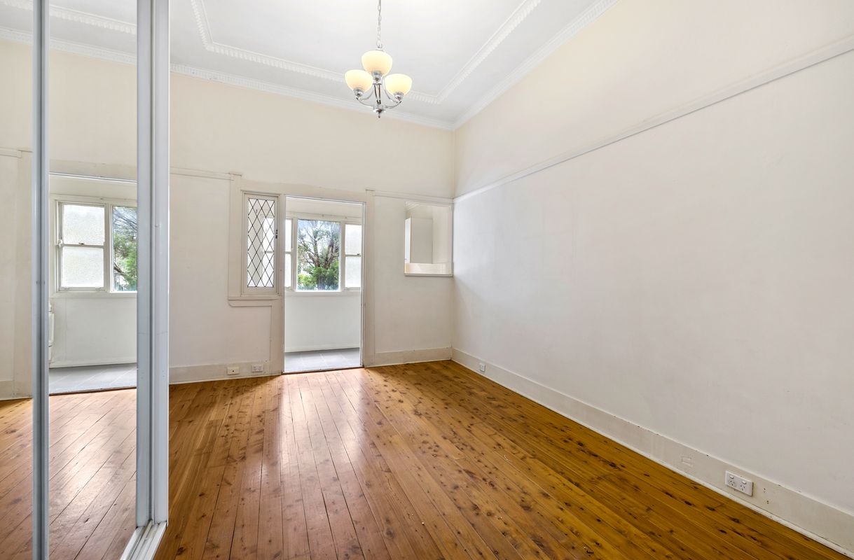 2a / 52 Warren rd, Marrickville