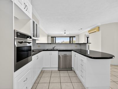 27 / 112 - 118 Oxlade Drive, New Farm