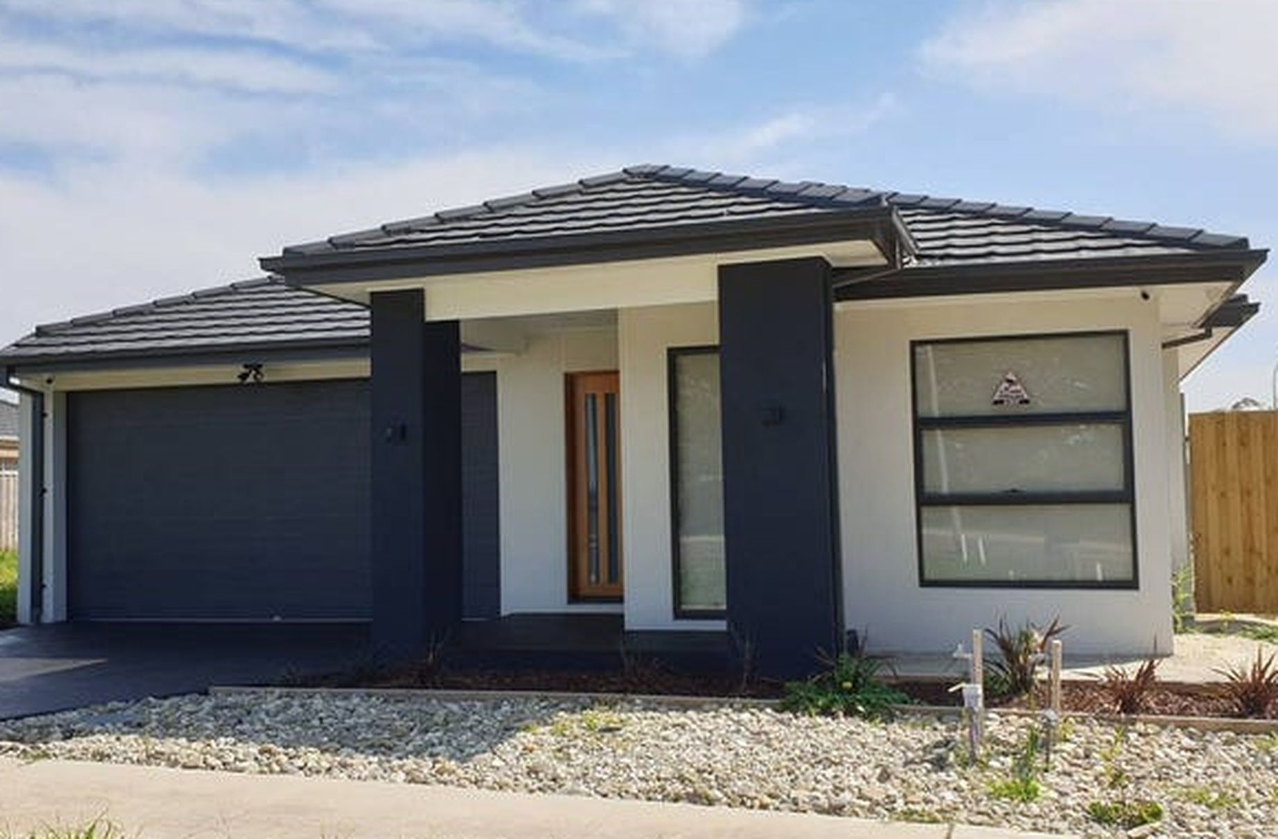 2 Copper Beech Road, Beaconsfield Oxbridge Global Real Estate