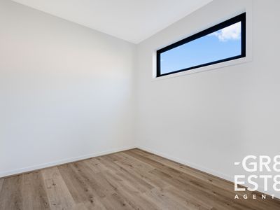 2a & 2b Evelyne Avenue, Cranbourne