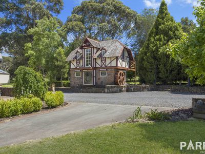 1 Panorama Road, Blackstone Heights