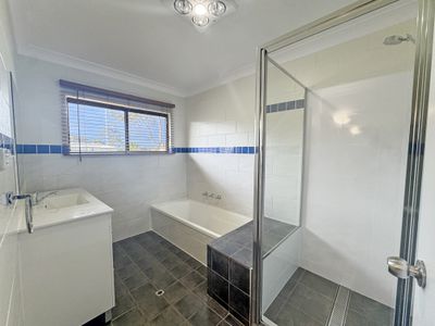1 Newcombe Court, Dubbo