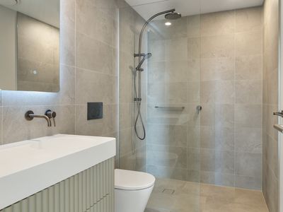 2603 / 8 Athena Bvd, Hope Island