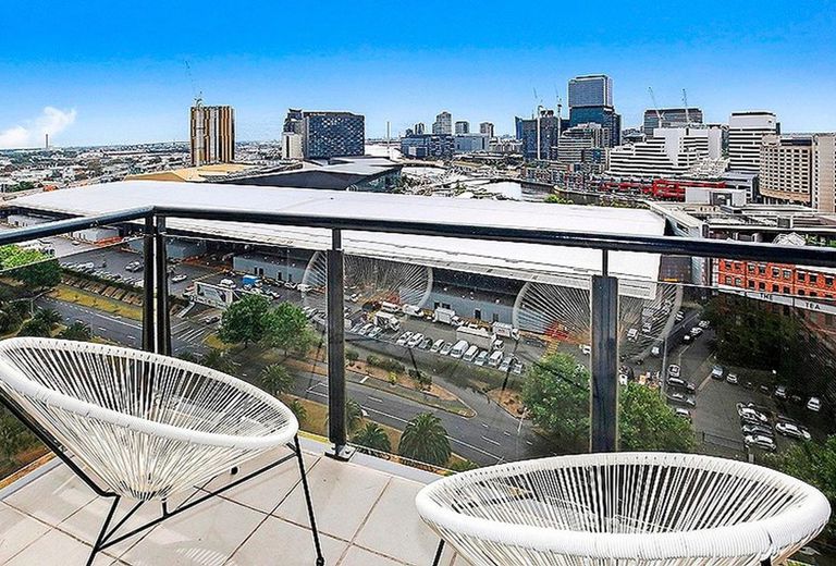 1700 / 63 WHITEMAN STREET, Southbank