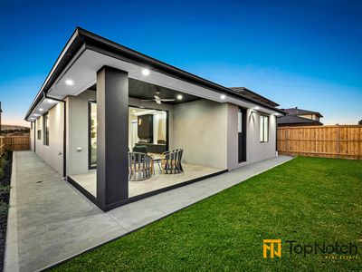 17 Spire Crescent, Beveridge