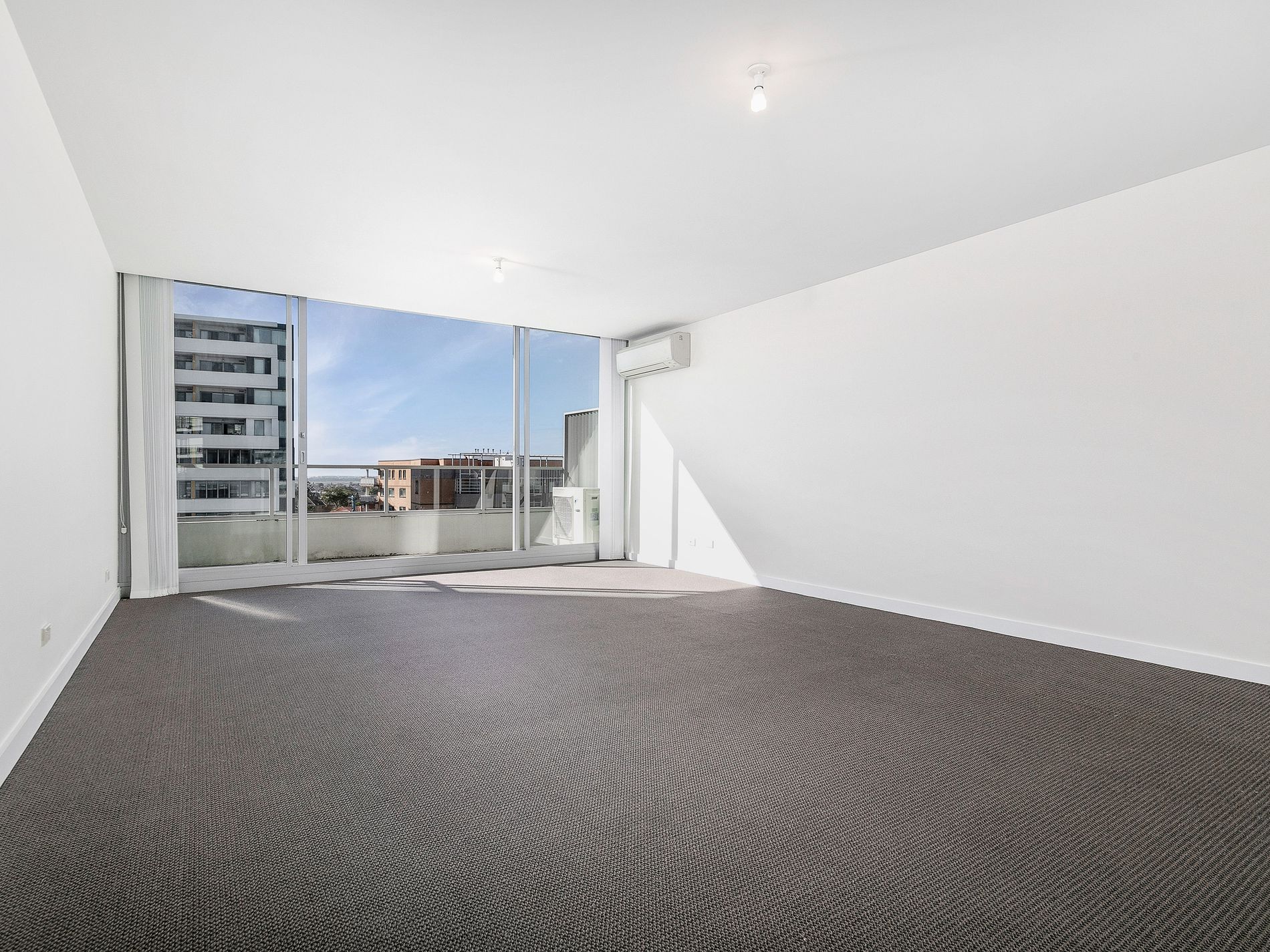141 / 555 Princes Highway, Rockdale