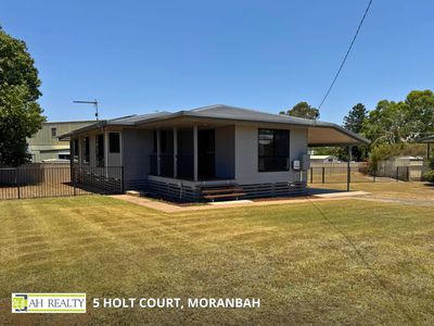 5 Holt Court, Moranbah
