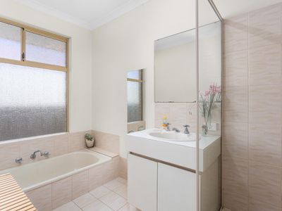 16 Garland Court, Kardinya