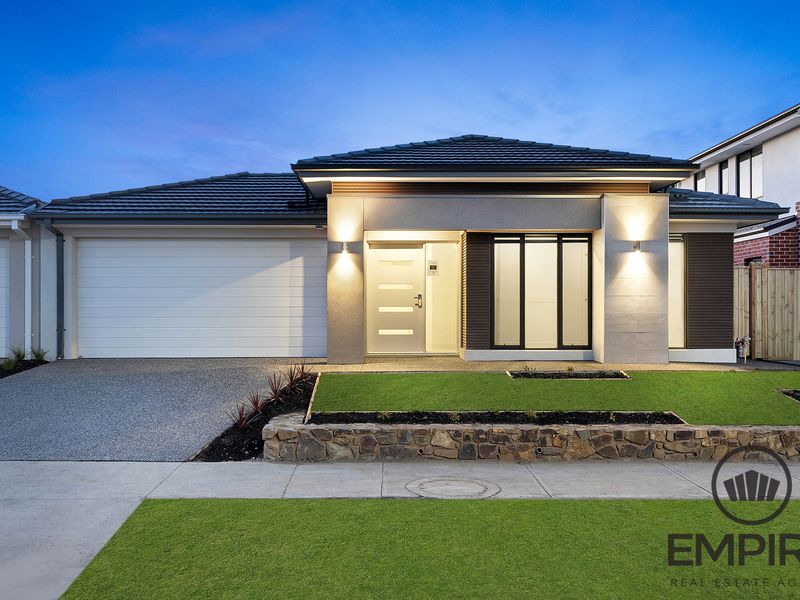 140 Yeungroon Boulevard, Clyde North