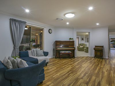 13 Hughendon Court, Deception Bay