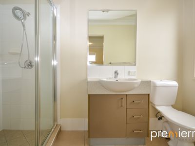 19 Doorey Street, One Mile