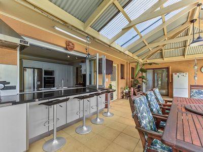 64 ACACIA DRIVE, Millicent