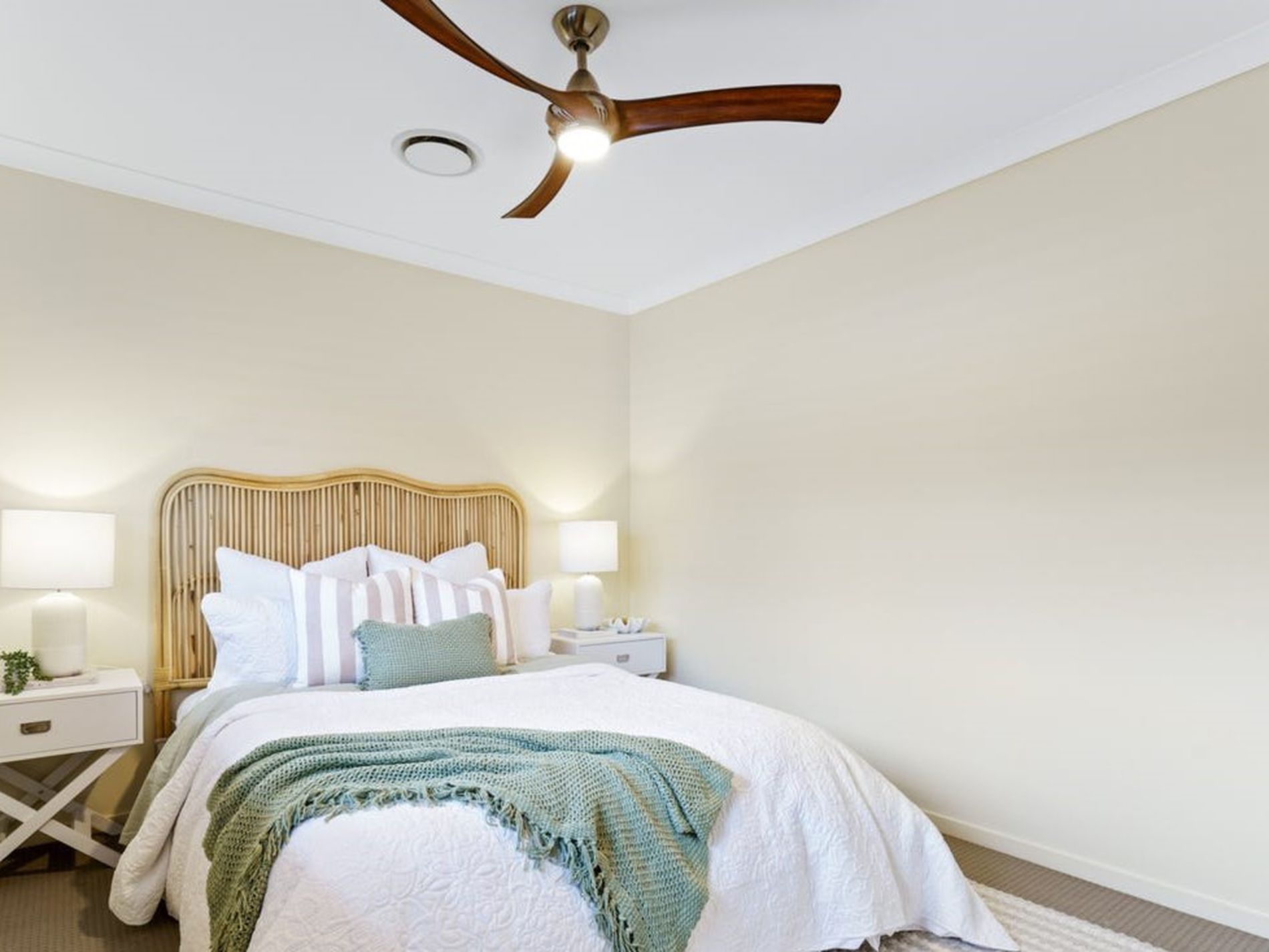 4 Kimberley Creek Road, Upper Coomera