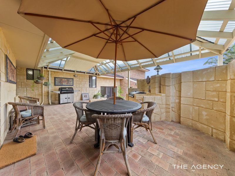 2 Priam Road, Silver Sands